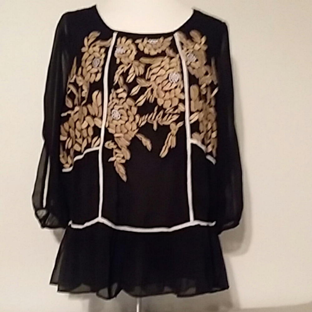 V Cristina sheer embroidered top medium. Beautiful